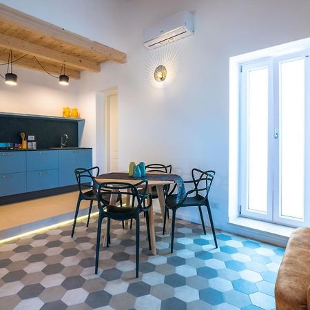 Dimora Di Levante- Ortigia Holidays シラクーサ エクステリア 写真