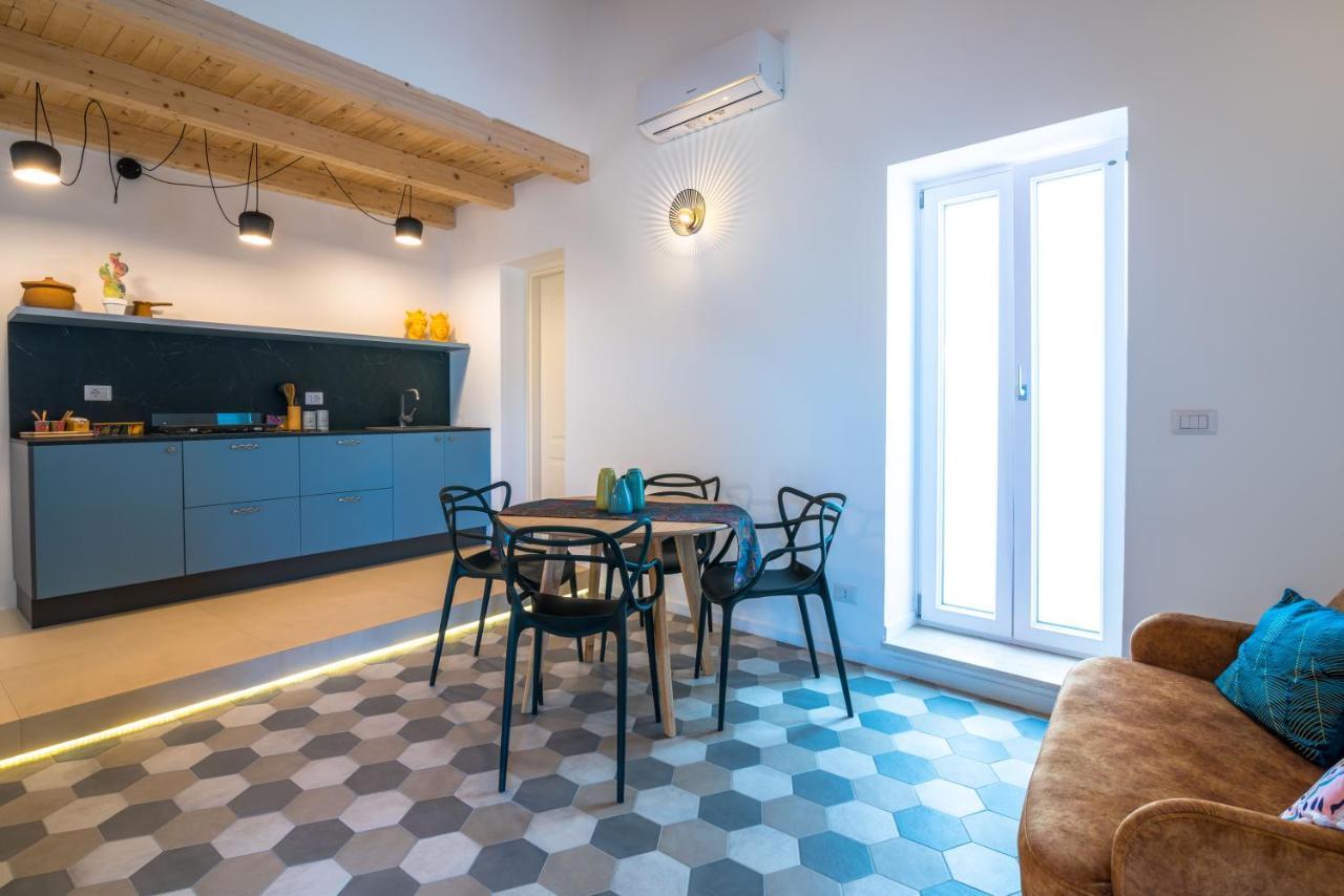 Dimora Di Levante- Ortigia Holidays シラクーサ エクステリア 写真